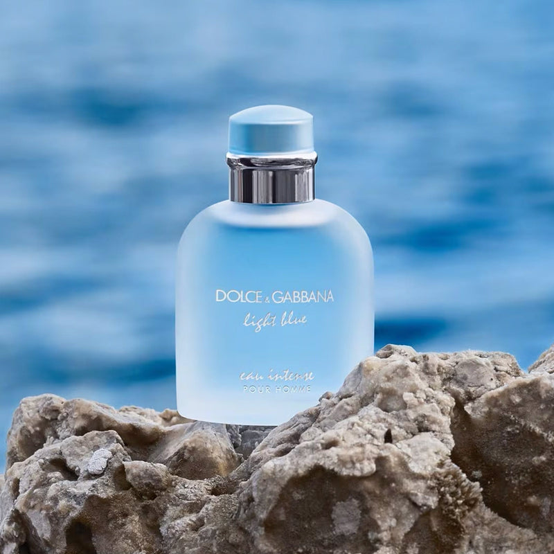 Dolce & Gabbana Light Blue pour Homme Eau Intense, Apa de Parfum - 100ml